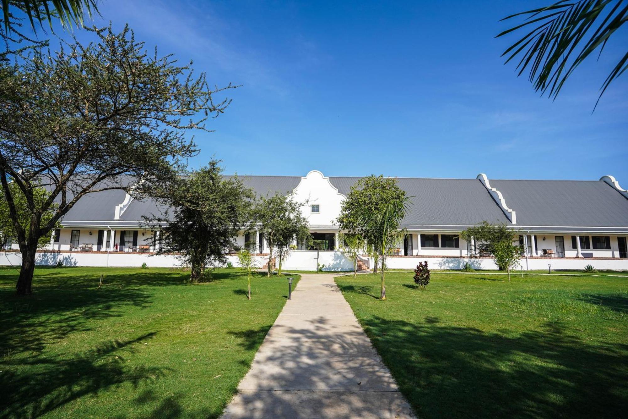 Kili Seasons Hotel Arusha Buitenkant foto