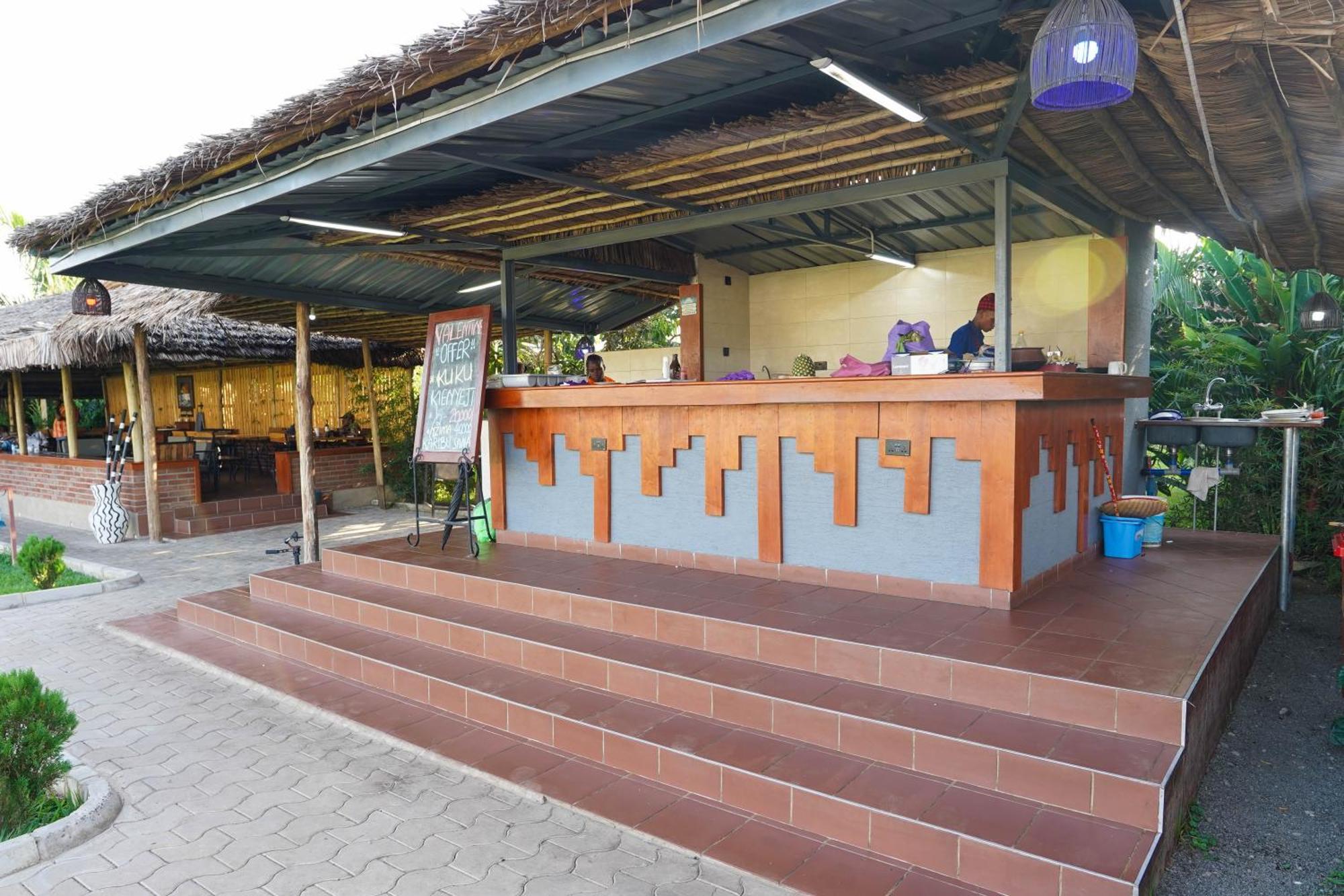 Kili Seasons Hotel Arusha Buitenkant foto
