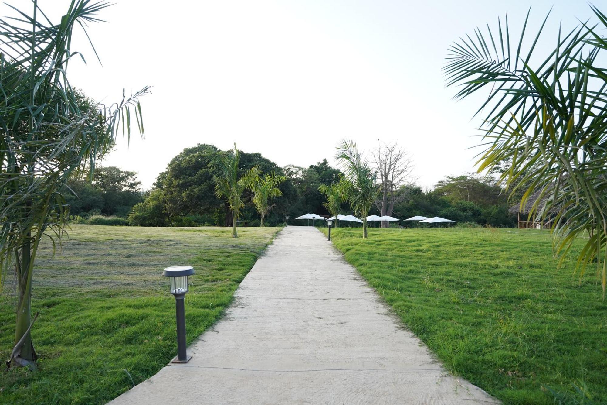 Kili Seasons Hotel Arusha Buitenkant foto