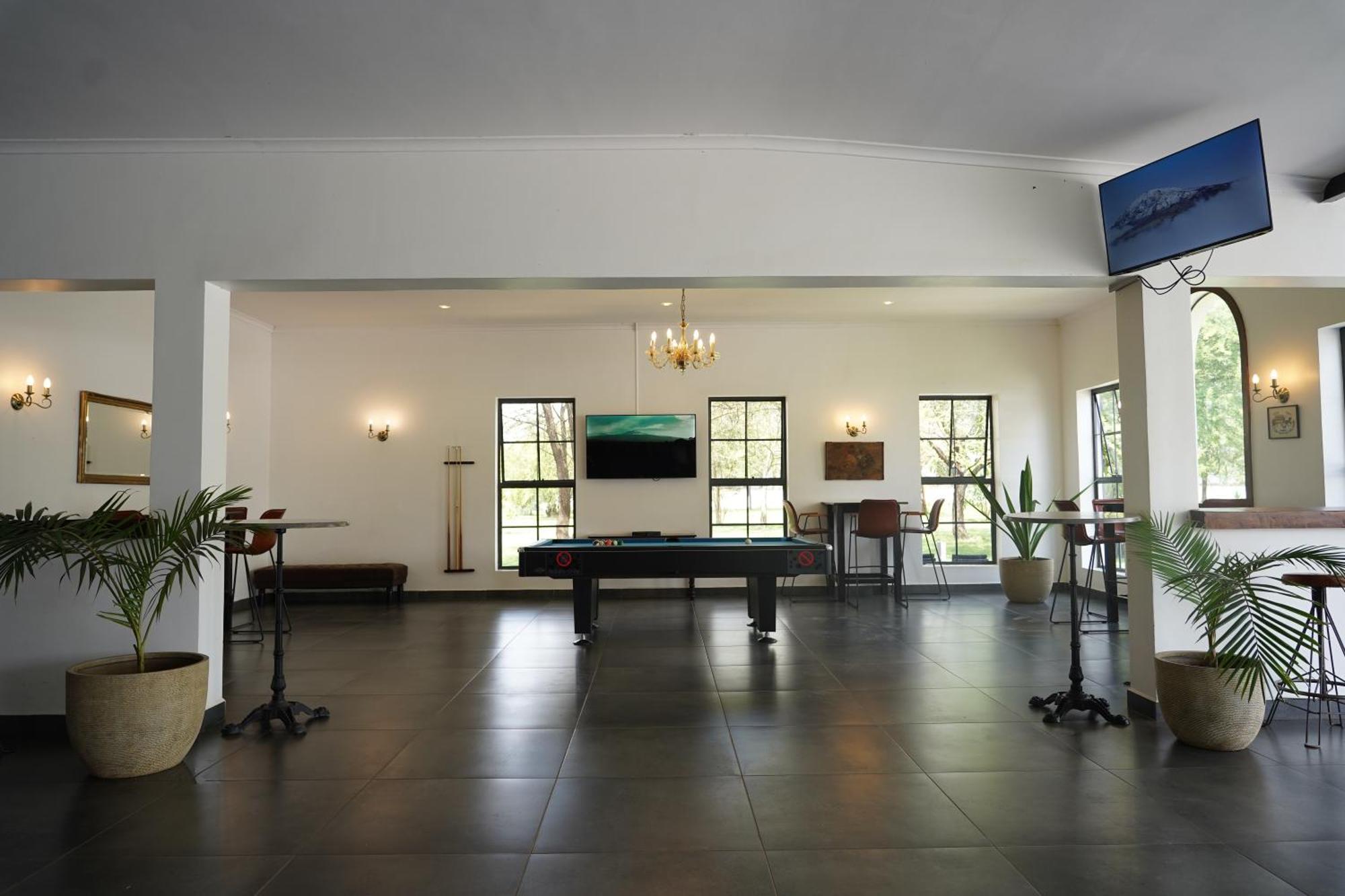 Kili Seasons Hotel Arusha Buitenkant foto