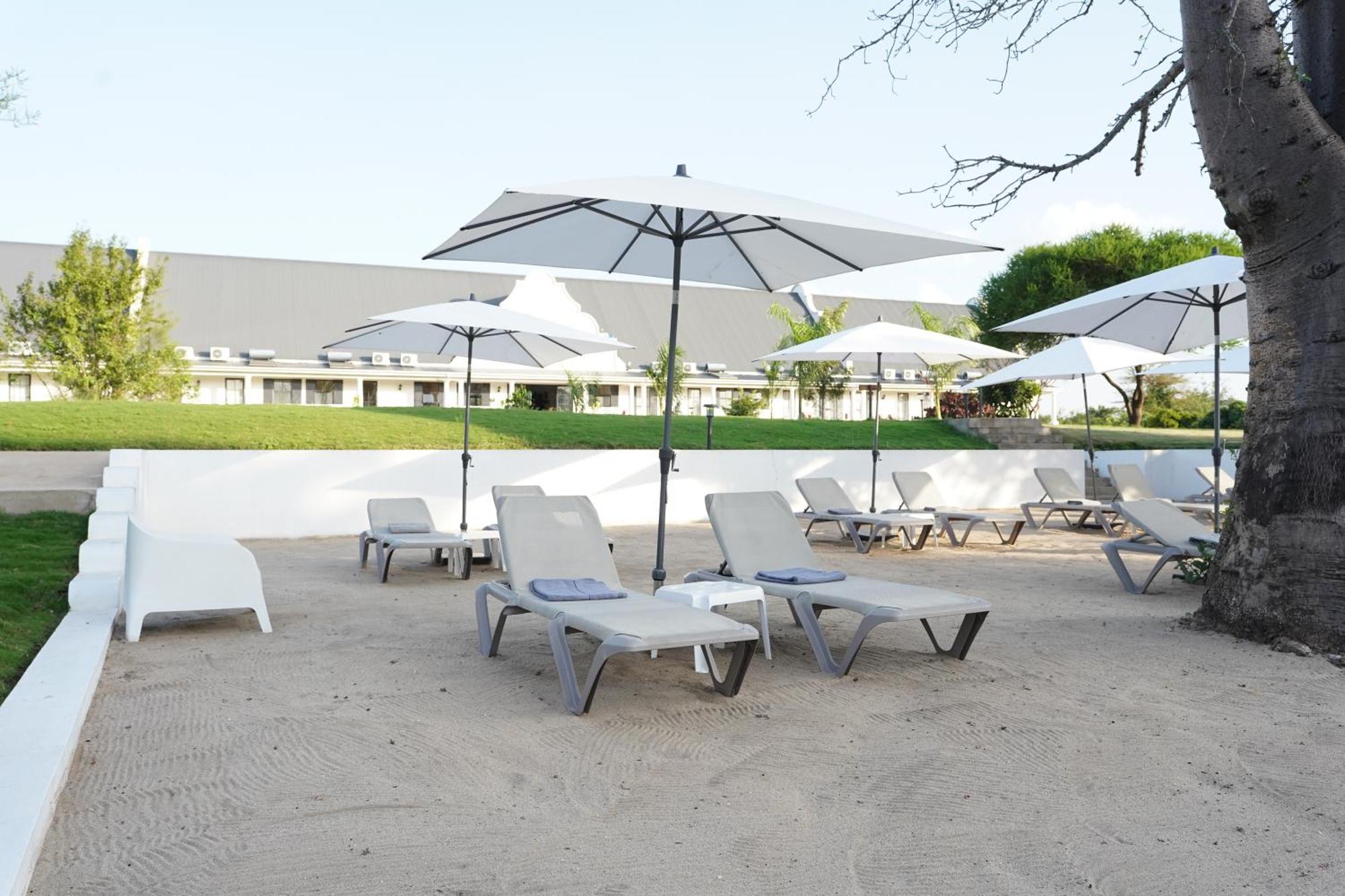 Kili Seasons Hotel Arusha Buitenkant foto