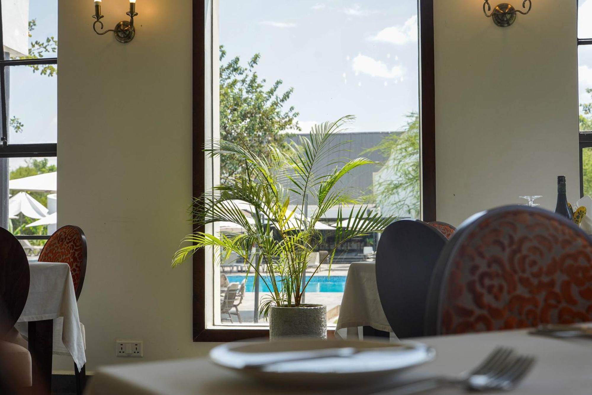 Kili Seasons Hotel Arusha Buitenkant foto